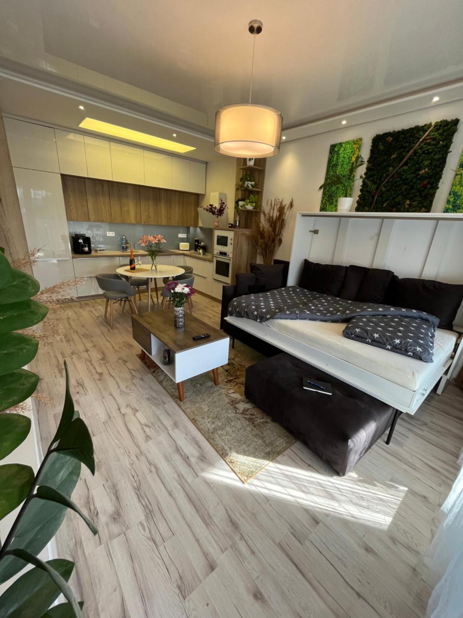 Cozy Close To The Center Pressburg