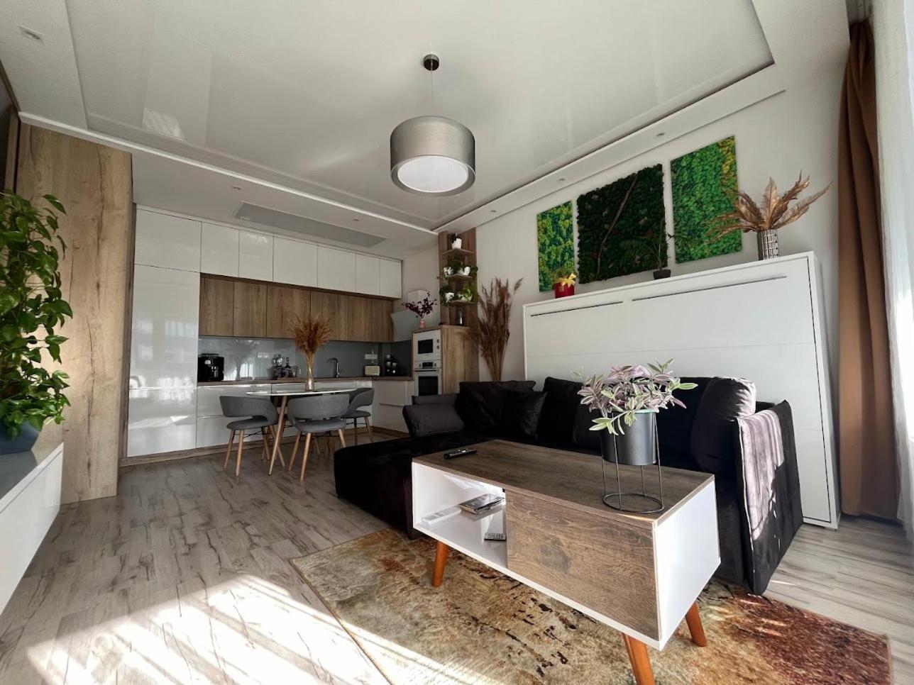 Cozy Close To The Center * Pressburg
